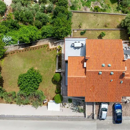 Zulijani House Helis B2 Lejlighed